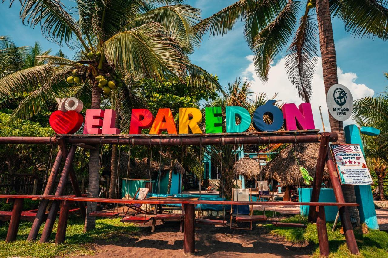 The Driftwood Surfer Beachfront Hostel / Restaurant / Bar, El Paredon El Paredón Buena Vista Esterno foto